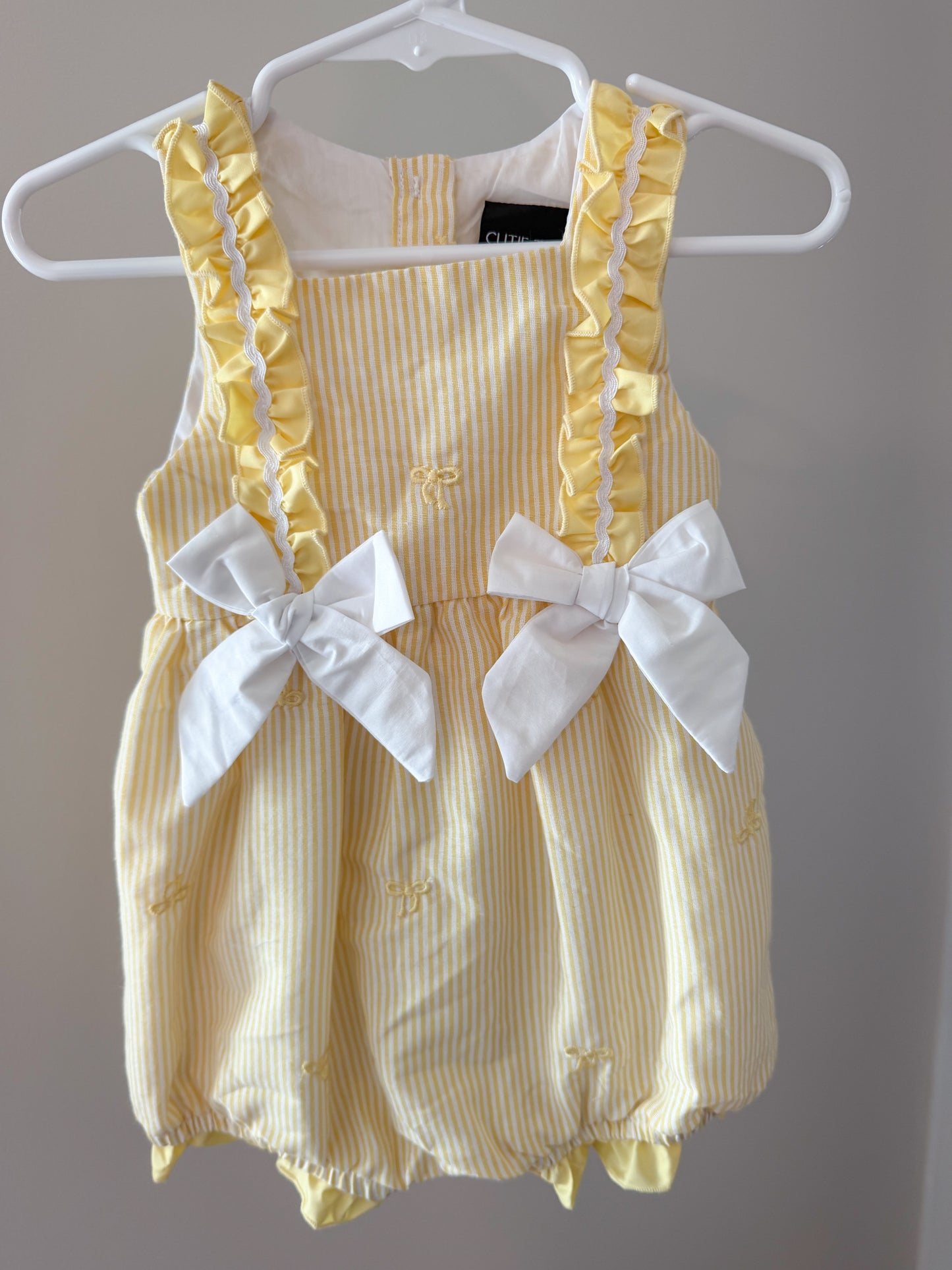 Yellow seersucker bubble wirh Embrodiered bows
