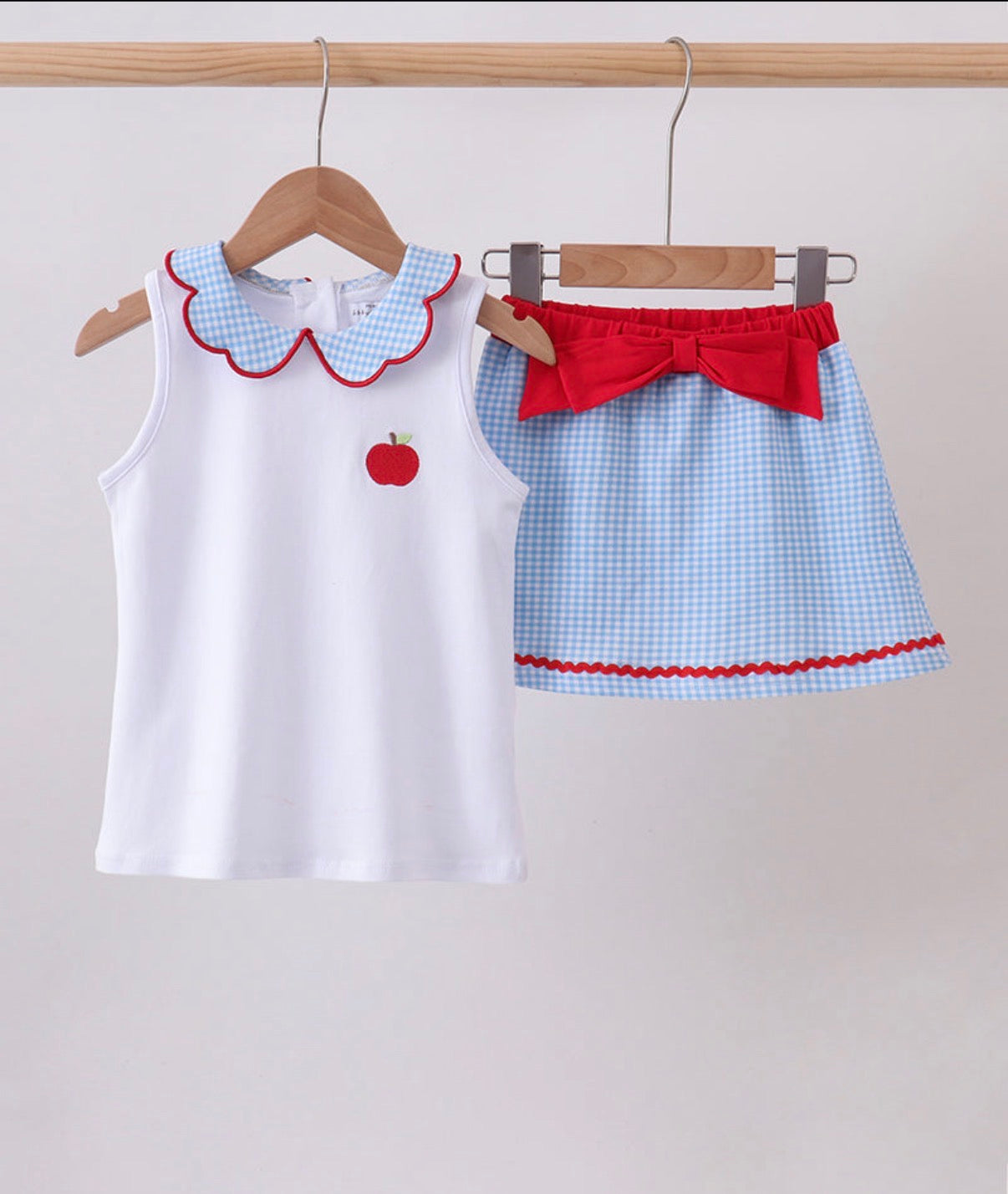 Apple skirt set