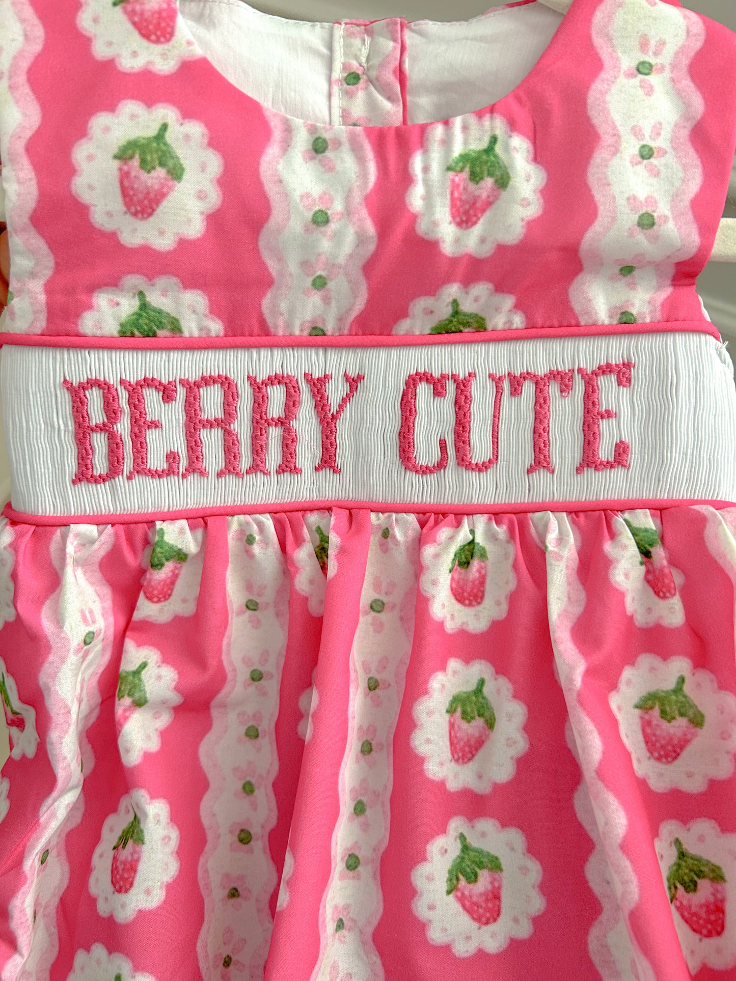 Hand Smocked BERRY CUTE Strawberry bubble