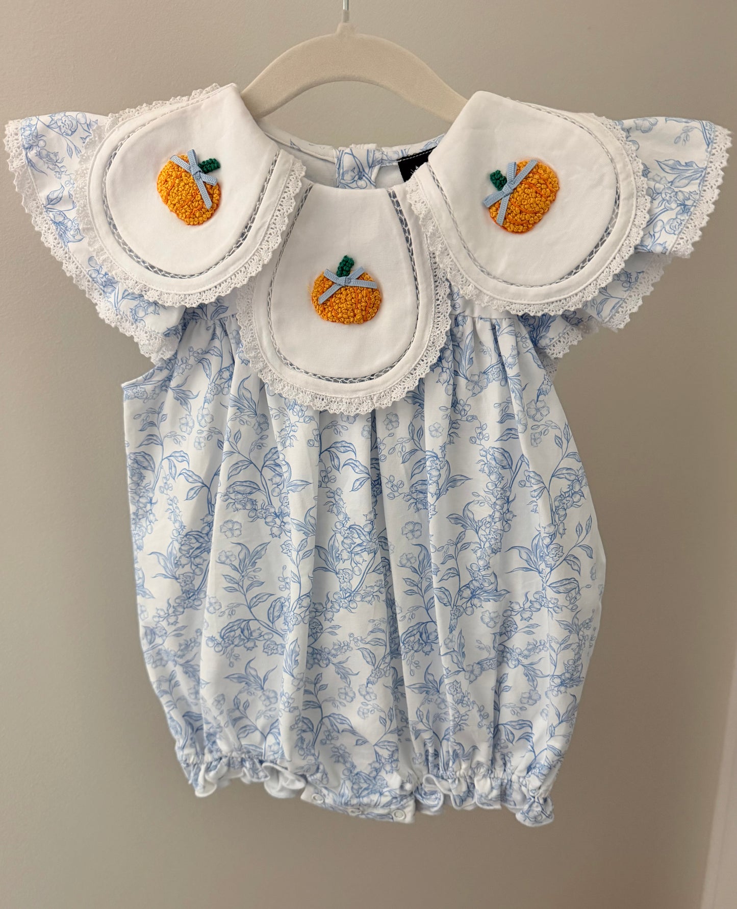 French Knot Blue Toile Pumpkin Bubble