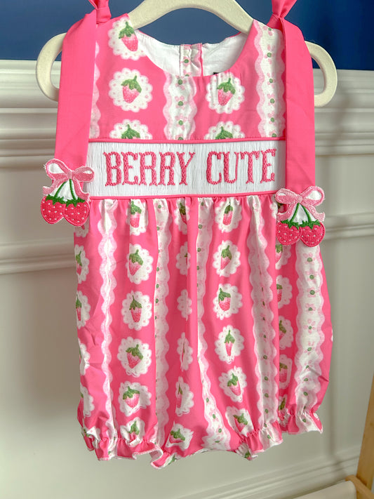 Hand Smocked BERRY CUTE Strawberry bubble