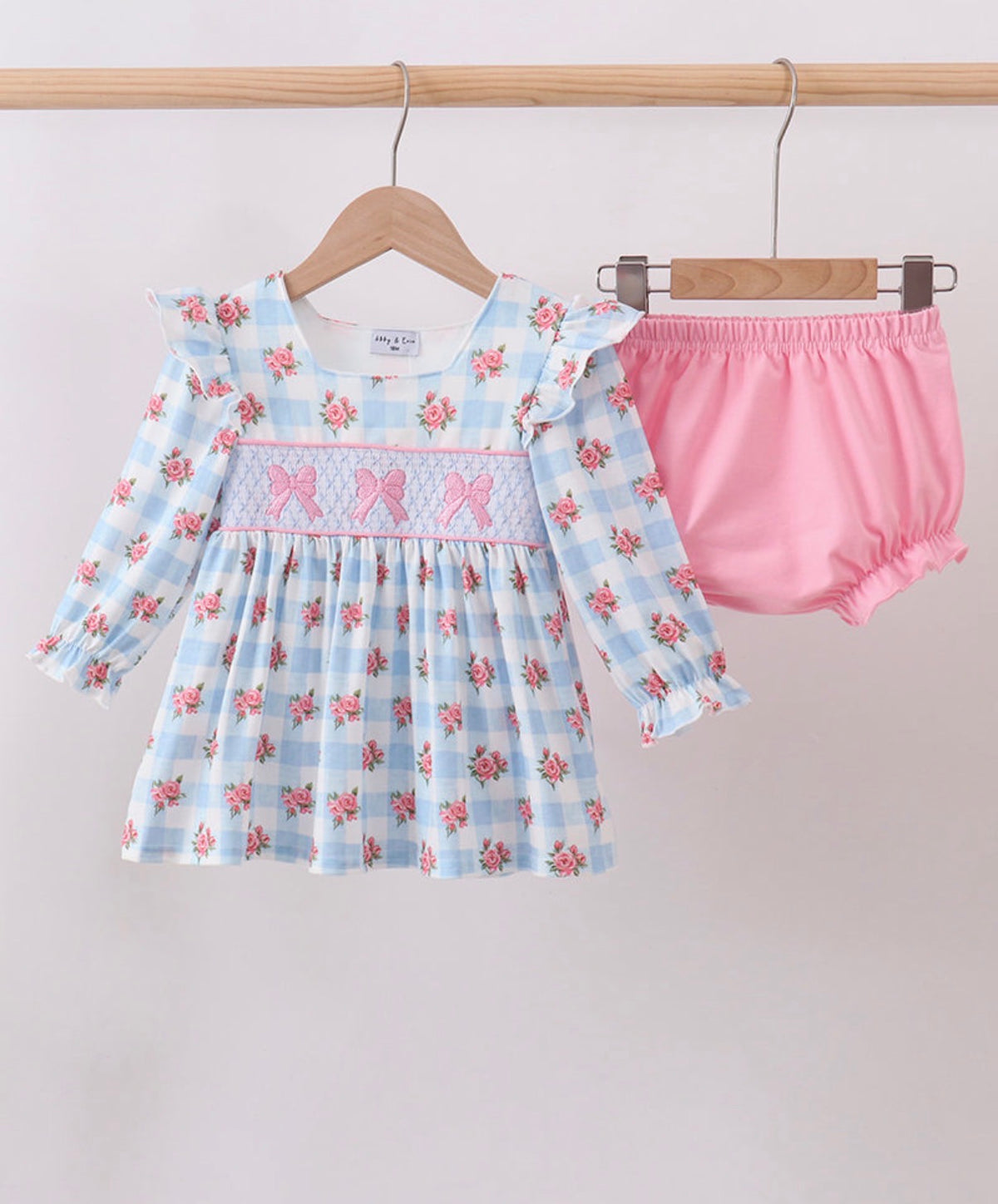 Floral diaper set