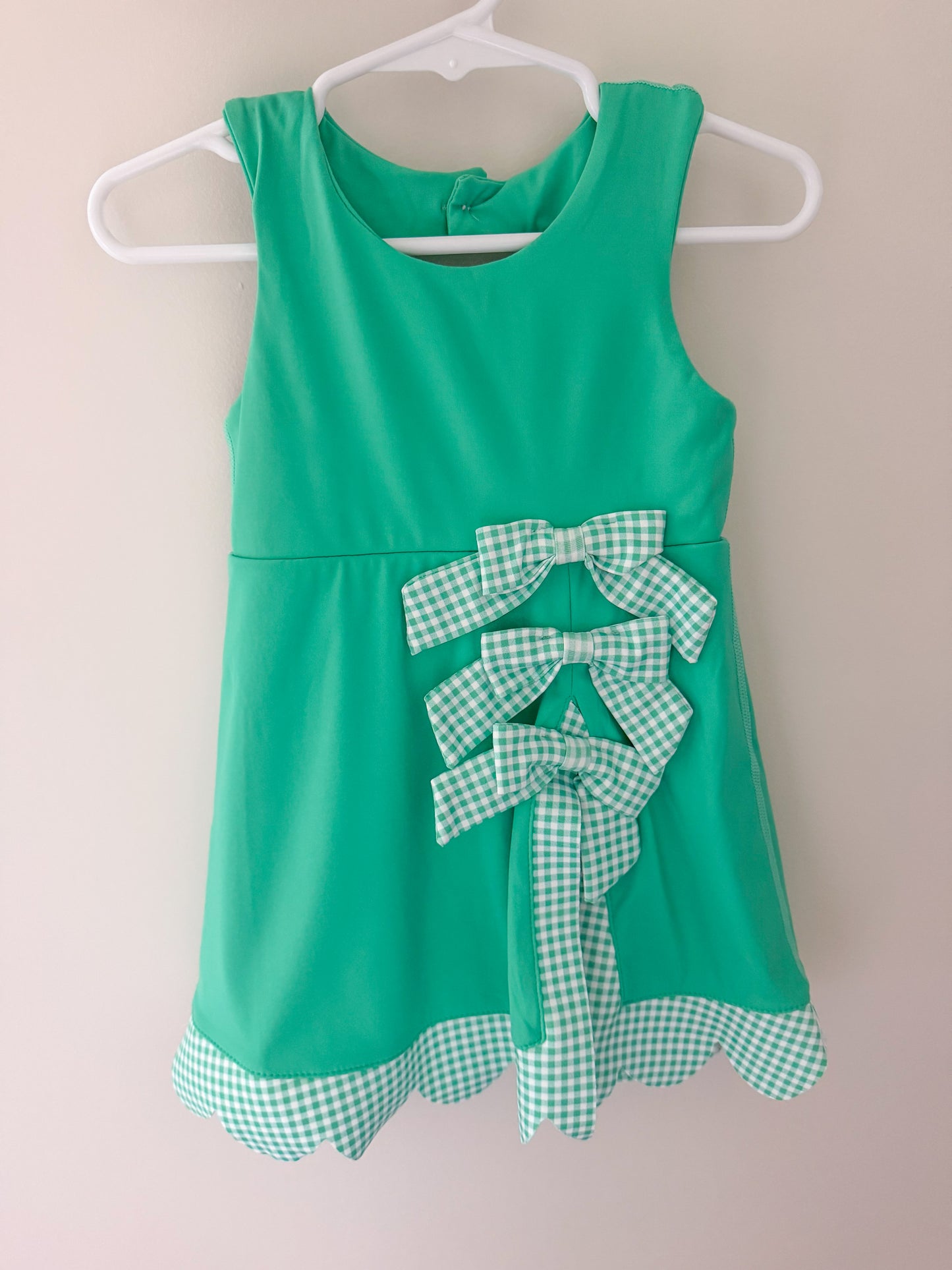 Green / gingham bow athletic dress