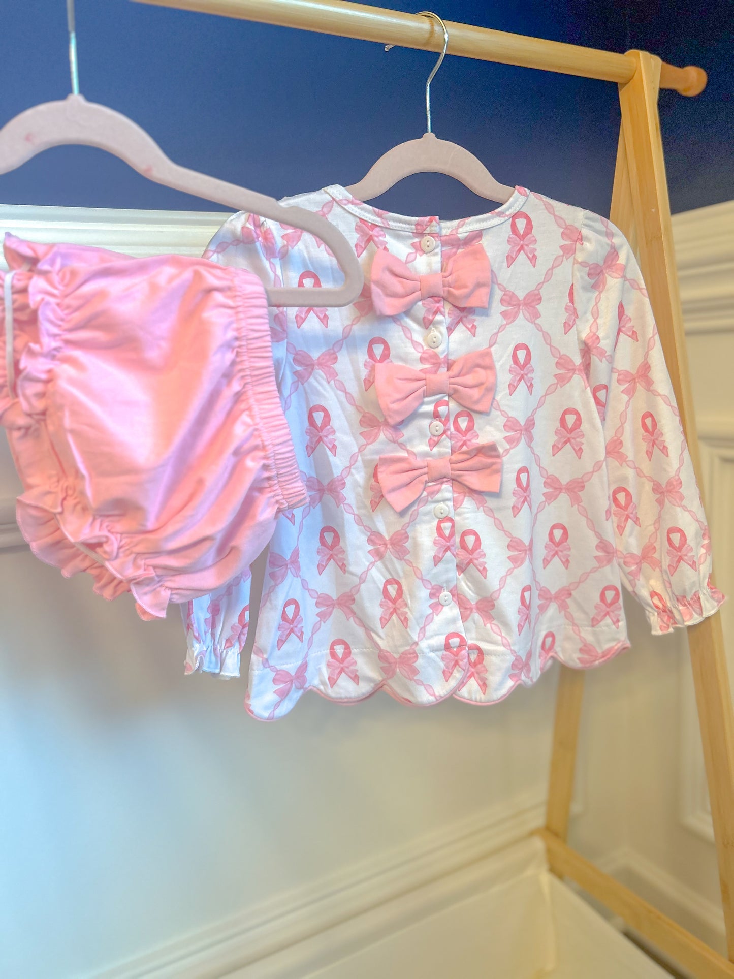 Bow back ribbon awareness diaper set