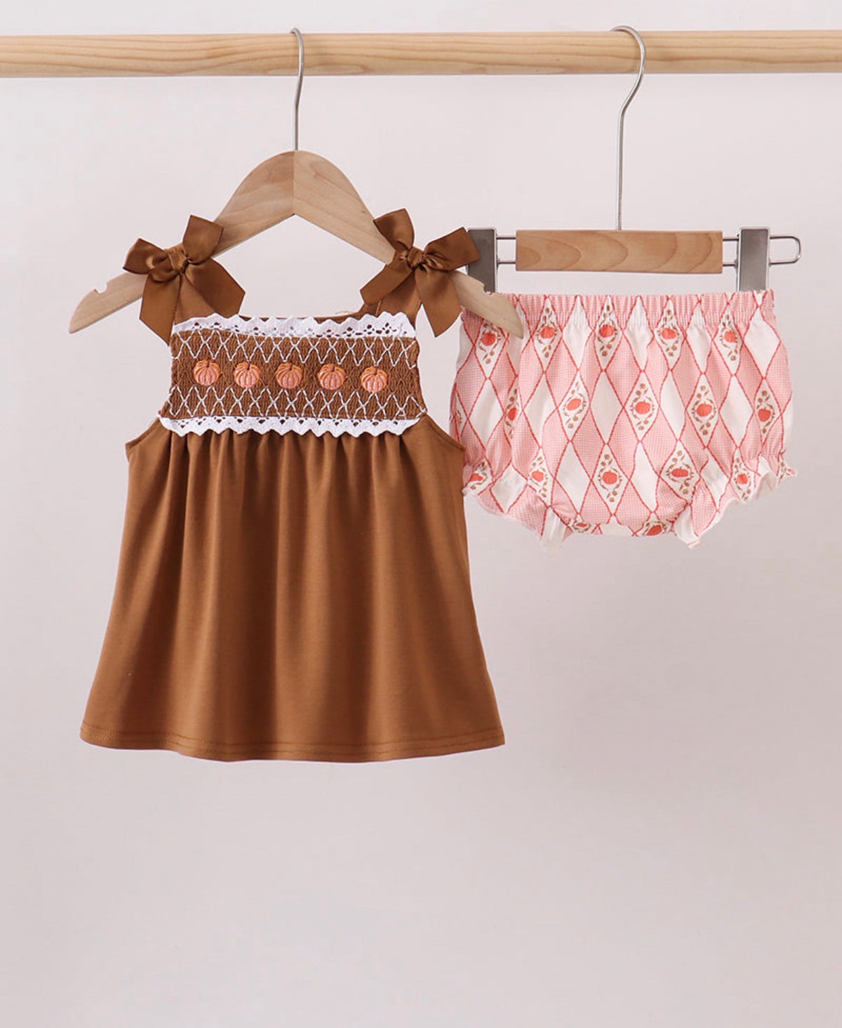 Brown Pumpkin Diaper Set