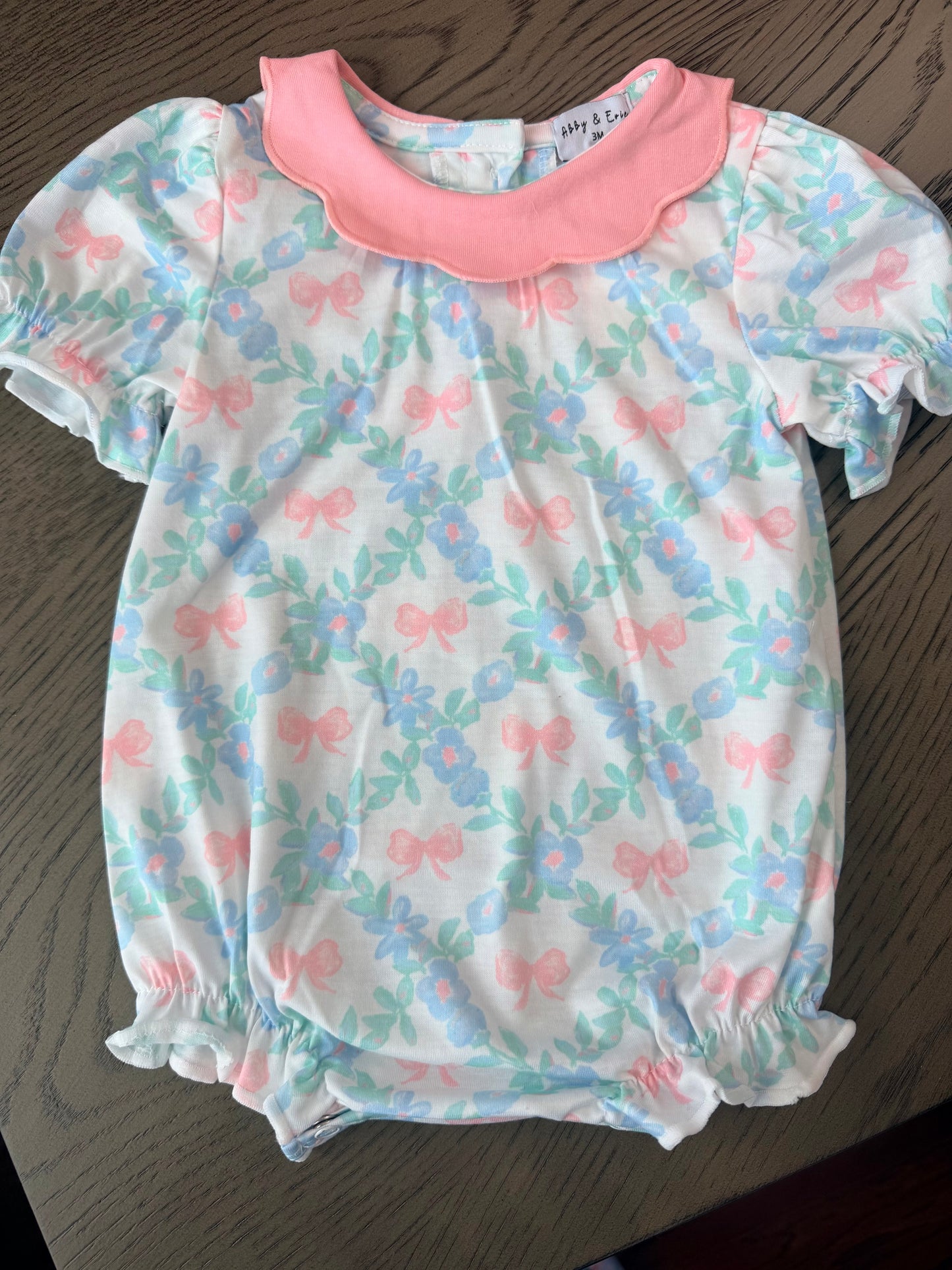 Pink and blue grandmillennial bow bubble