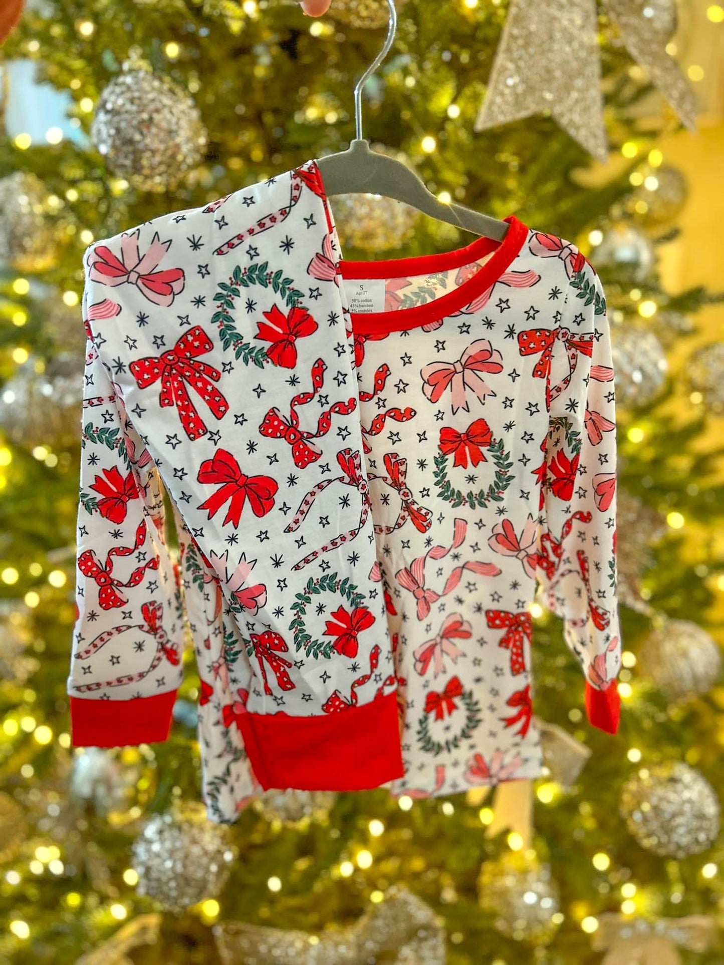 Preorder - red bow wreath lounge set  - Ships Sept