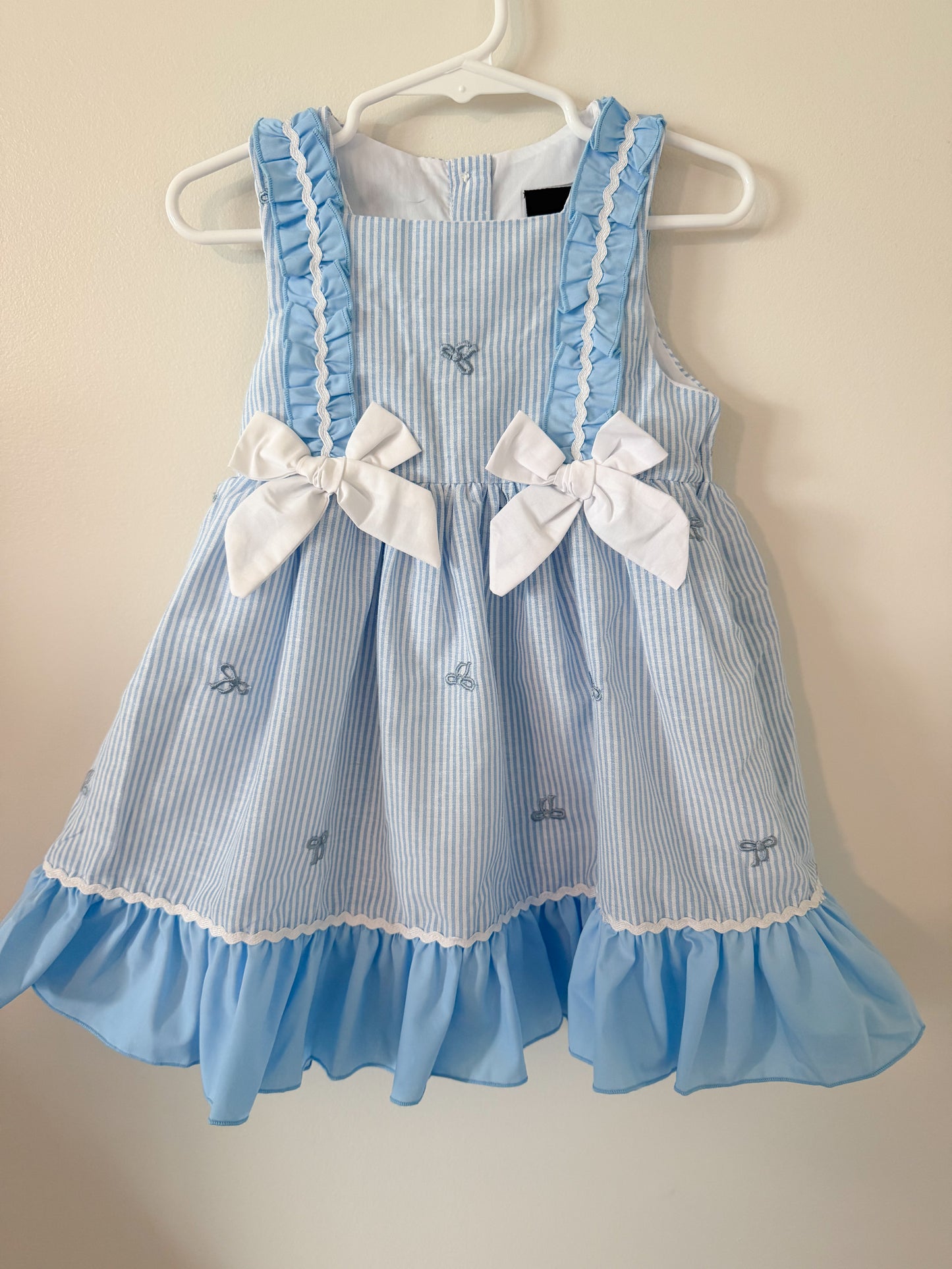 Blue seersucker dress wirh Embrodiered bows