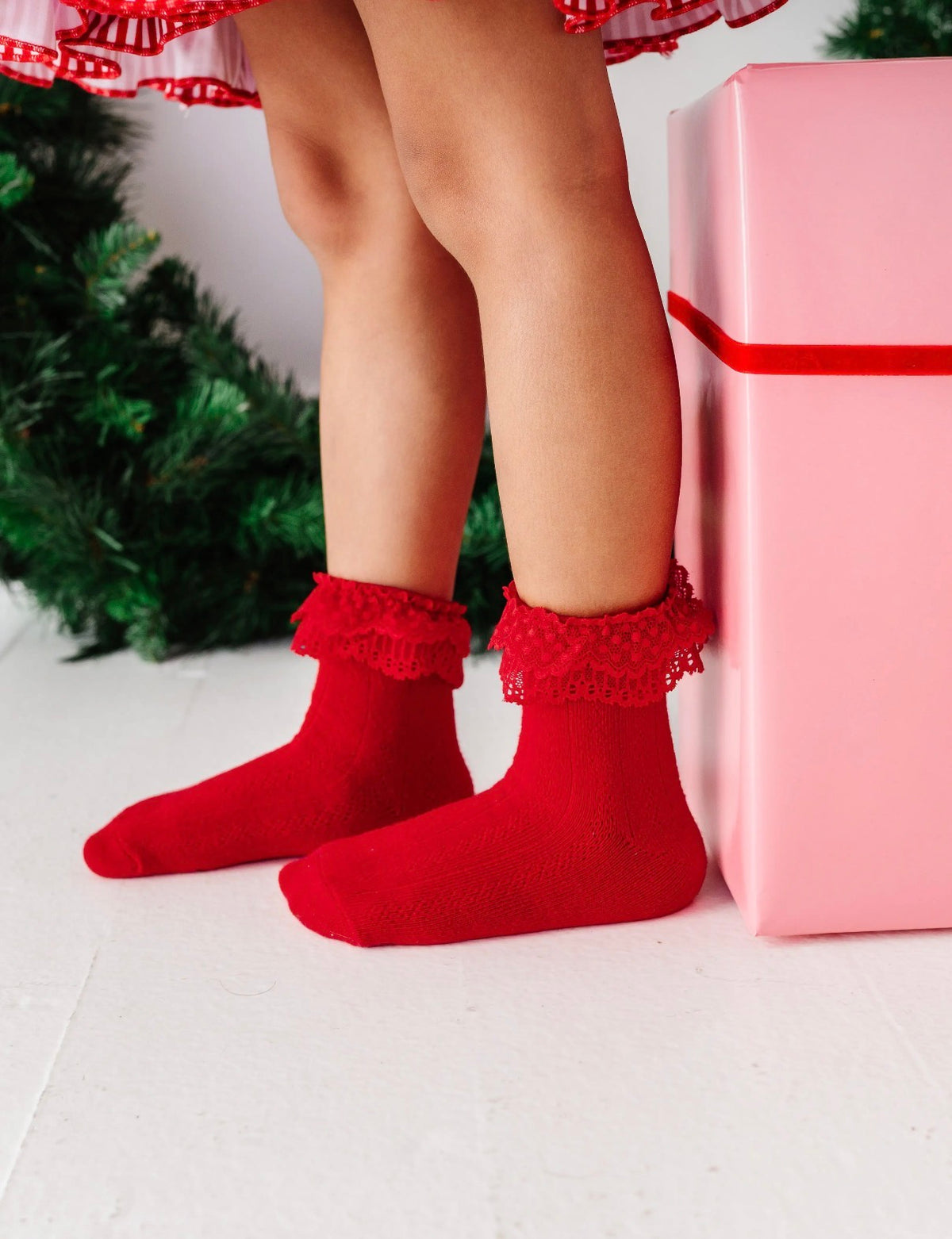Lace Bobby Socks - Bright Red